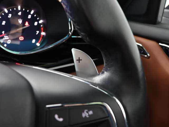 2016 Maserati QUATTROPORTE — миниатюра 29