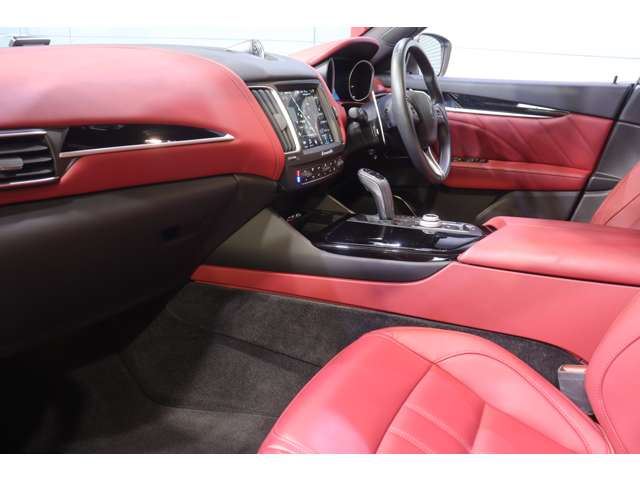 صورة مصغرة 8 لـ 2021 Maserati LEVANTE