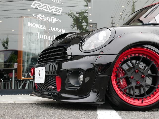 2001 MINI MNI — миниатюра 40
