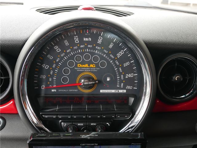 2001 MINI MNI — миниатюра 60