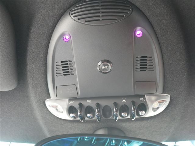 2001 MINI MNI — миниатюра 65