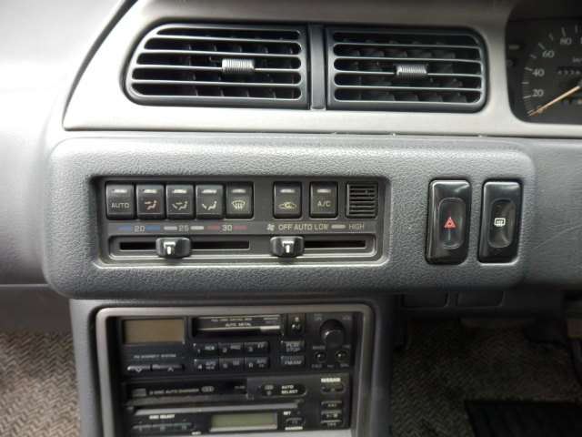 1993 Nissan CEFIRO — фото 16