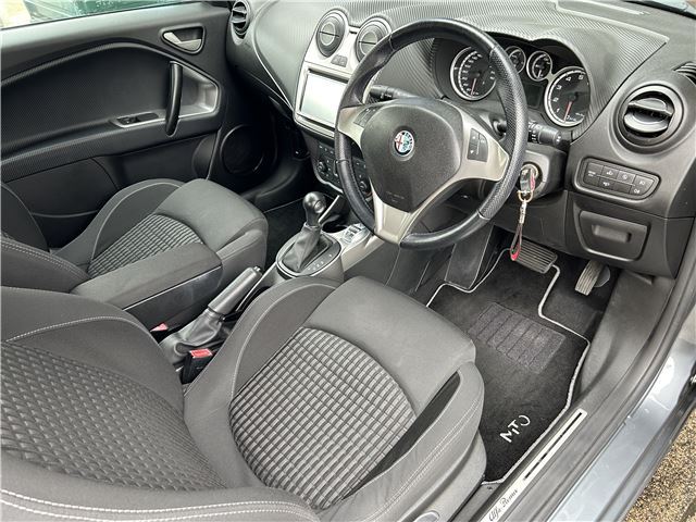 صورة مصغرة 17 لـ 2012 ALFA Romeo MITO