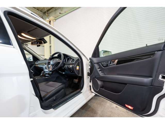 2013 Mercedes-BENZ C-CLASS — миниатюра 17