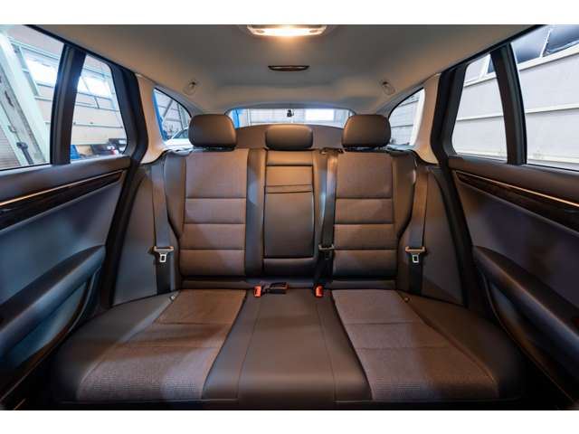 2013 Mercedes-BENZ C-CLASS — миниатюра 32