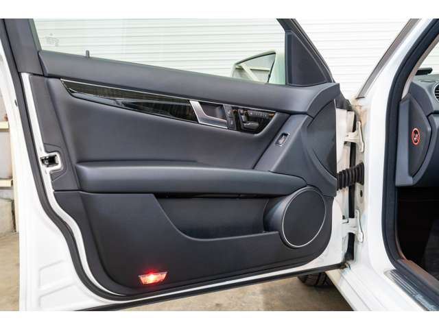 2013 Mercedes-BENZ C-CLASS — миниатюра 35