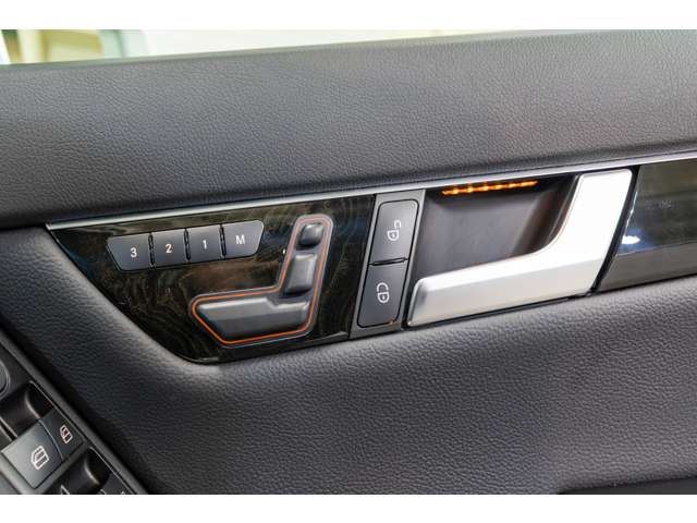 2013 Mercedes-BENZ C-CLASS — миниатюра 6