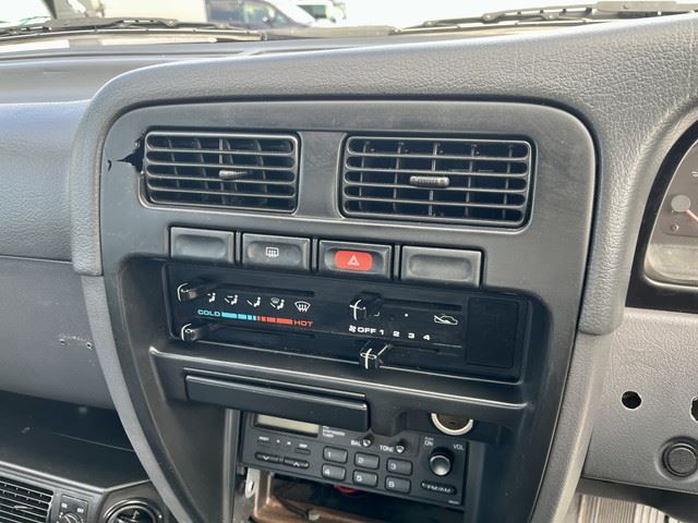صورة مصغرة 34 لـ 1994 Nissan AD