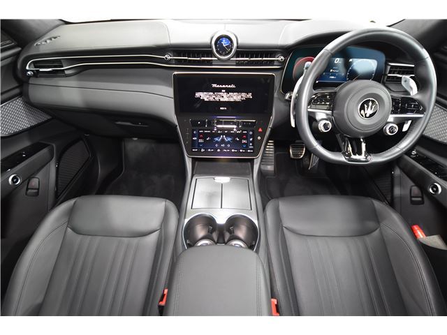 صورة مصغرة 3 لـ 2023 Maserati GRECALE