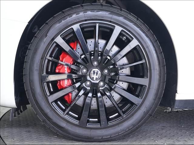 2014 Maserati GHIBLI — миниатюра 24