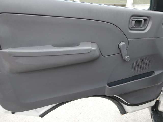 2003 Nissan CARAVAN 缩略图 17