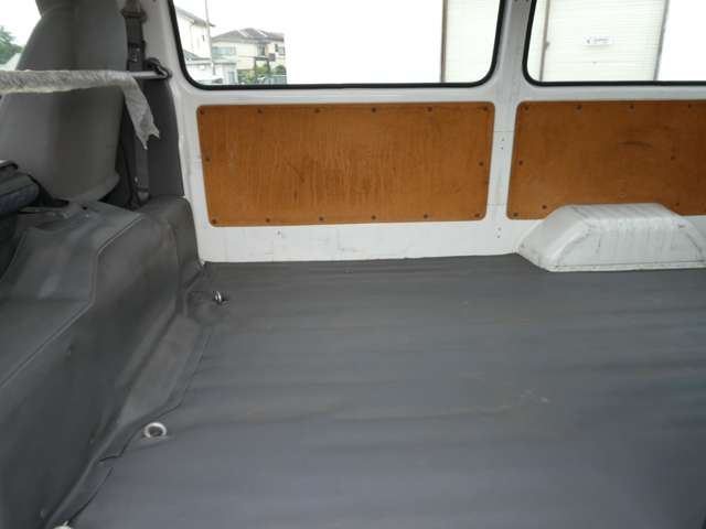 2003 Nissan CARAVAN 缩略图 29