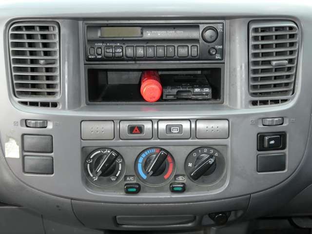 2003 Nissan CARAVAN 缩略图 39