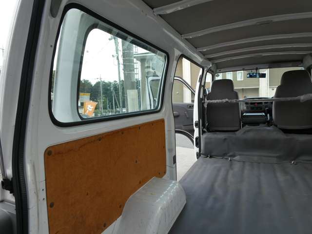 2003 Nissan CARAVAN 缩略图 51
