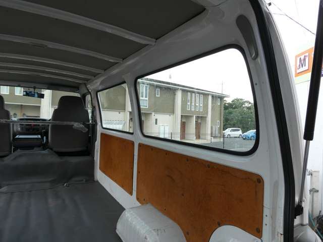 2003 Nissan CARAVAN 缩略图 52