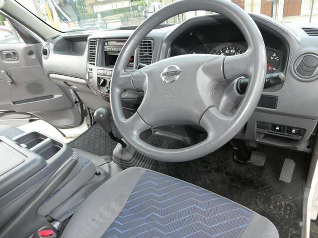 2003 Nissan CARAVAN 缩略图 56
