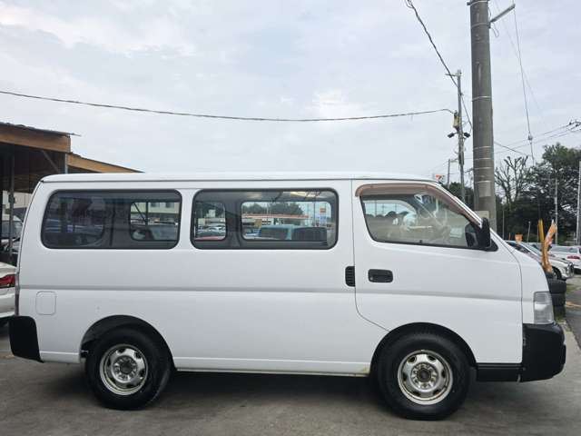 2003 Nissan CARAVAN 照片 5