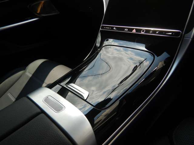 2025 Mercedes-BENZ C-CLASS 照片 10