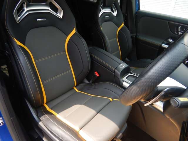 2025 Mercedes-BENZ GLA-CLASS AMG 缩略图 3
