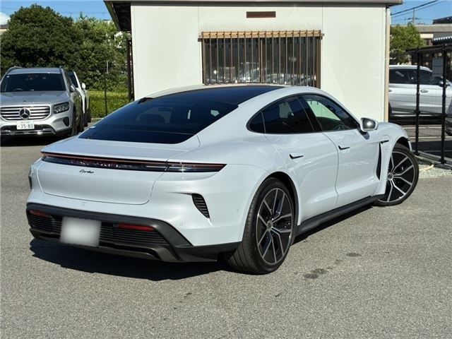 صورة مصغرة 2 لـ 2025 Porsche TAYCAN