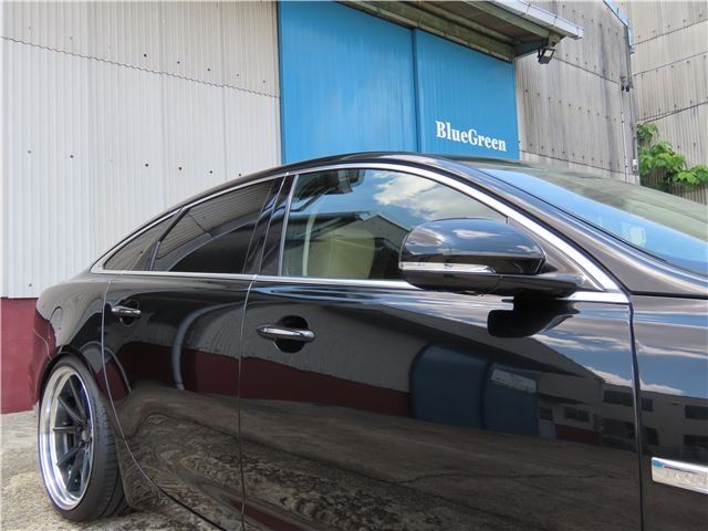 2011 Jaguar XJ — миниатюра 16