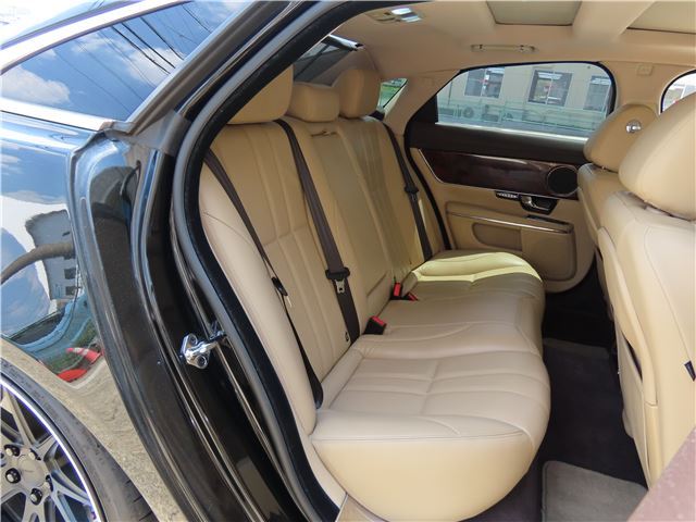 2011 Jaguar XJ — миниатюра 23