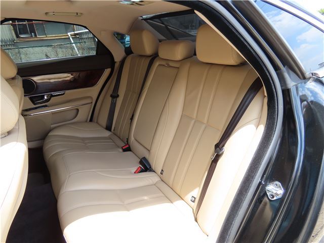 2011 Jaguar XJ — миниатюра 24