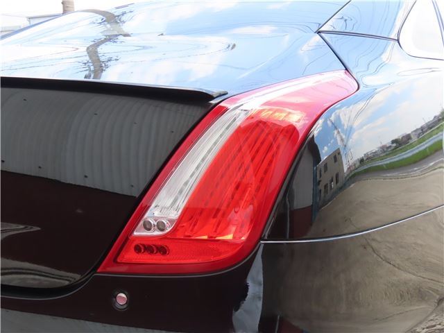 2011 Jaguar XJ — миниатюра 30