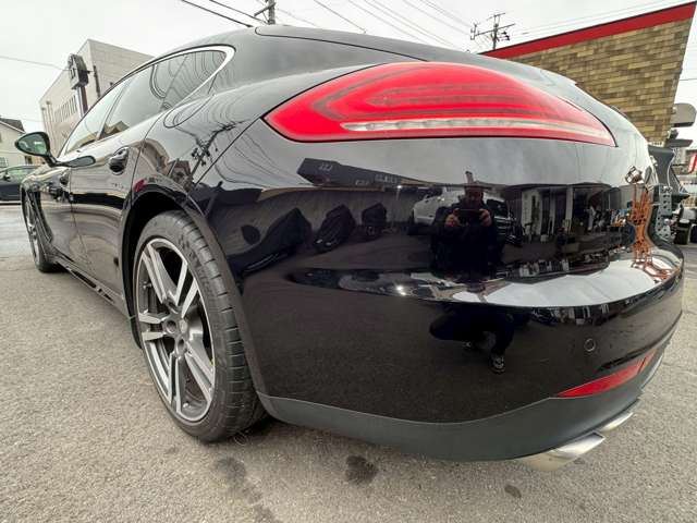 2015 Porsche PANAMERA 缩略图 22
