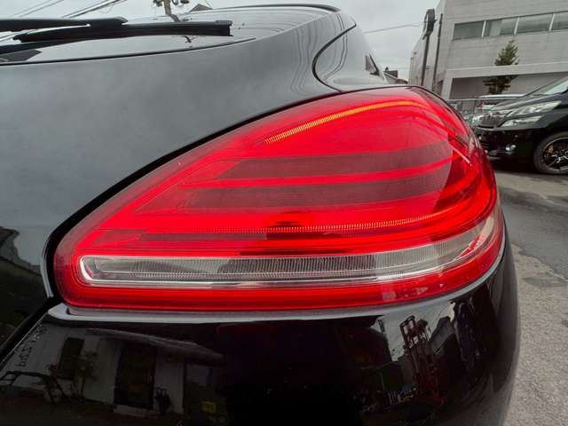 2015 Porsche PANAMERA 缩略图 27