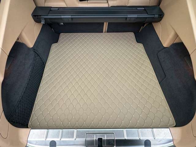 2015 Porsche PANAMERA 缩略图 39