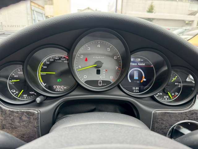 2015 Porsche PANAMERA 缩略图 41