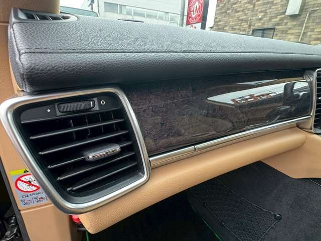 2015 Porsche PANAMERA 缩略图 53