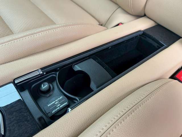 2015 Porsche PANAMERA 缩略图 61