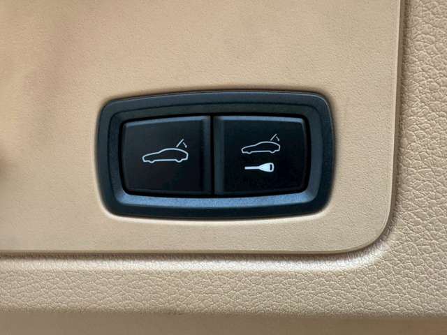 2015 Porsche PANAMERA 缩略图 64