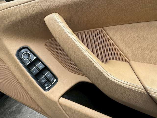 2015 Porsche PANAMERA 缩略图 67