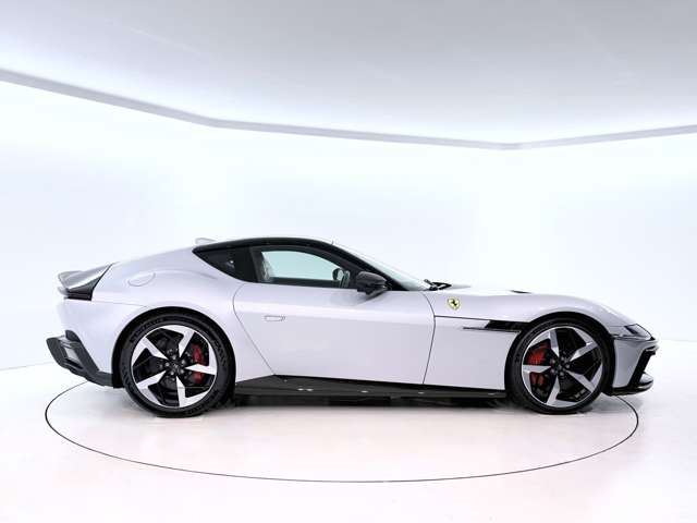 2026 Ferrari 12CILINDRI — миниатюра 8