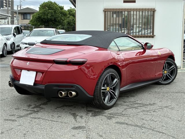 صورة مصغرة 2 لـ 2025 Ferrari ROMA SPIDER