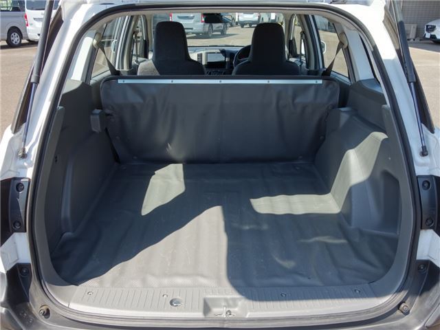 2019 Nissan NV150AD — миниатюра 28