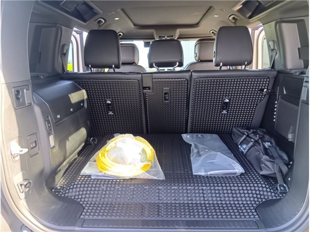 2026 LAND Rover DEFENDER — миниатюра 15