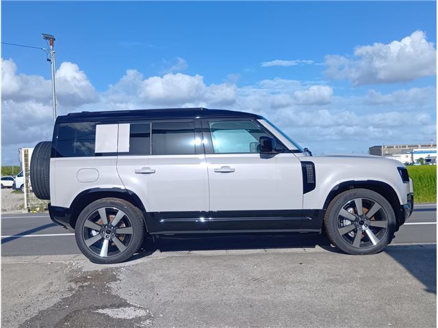 2026 LAND Rover DEFENDER — миниатюра 8