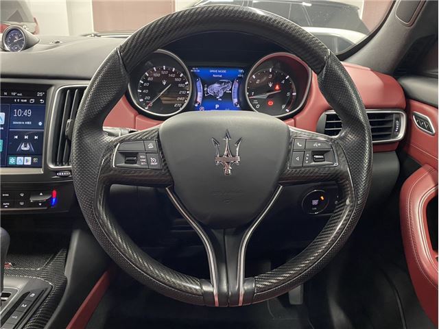 2017 Maserati LEVANTE — миниатюра 19