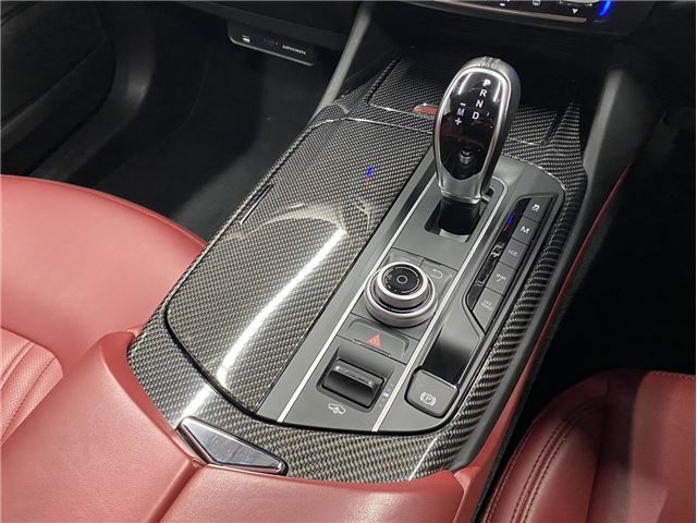 2017 Maserati LEVANTE — миниатюра 31