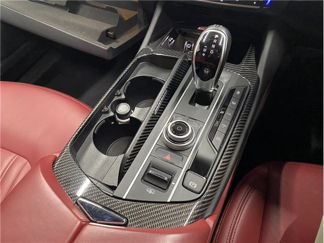 2017 Maserati LEVANTE — миниатюра 32