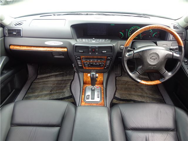 2000 Nissan GLORIA — миниатюра 15