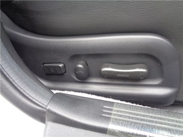 2000 Nissan GLORIA — миниатюра 25