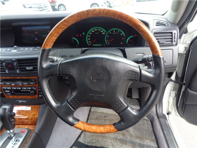 2000 Nissan GLORIA — миниатюра 31