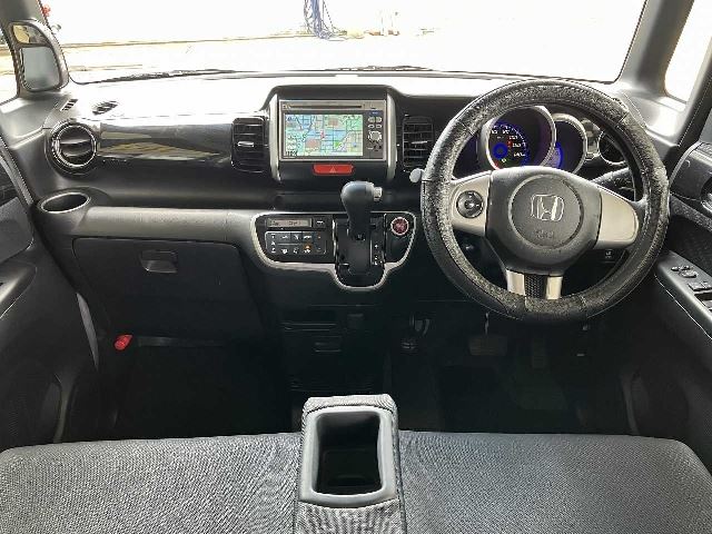 2012 Honda N-BOX — миниатюра 9