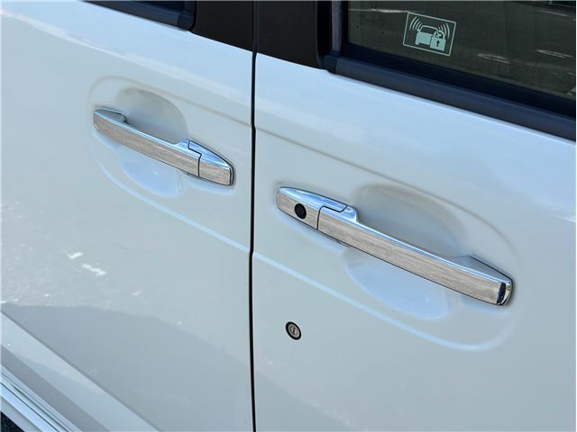 2011 Honda N-BOX CUSTOM — миниатюра 27