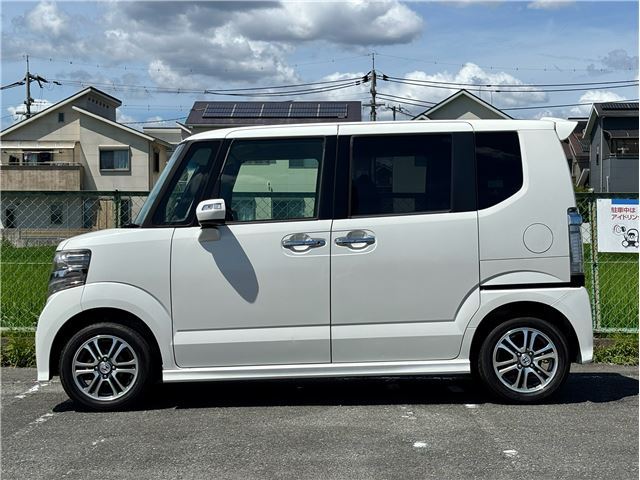 2011 Honda N-BOX CUSTOM — миниатюра 29
